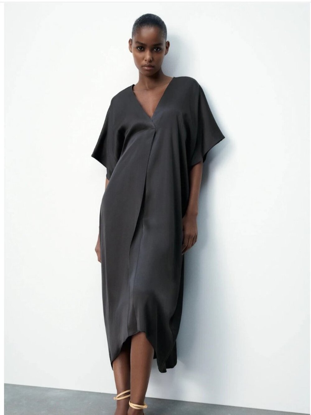 NWT Zara Black Silk Effect Kaftan Size Large